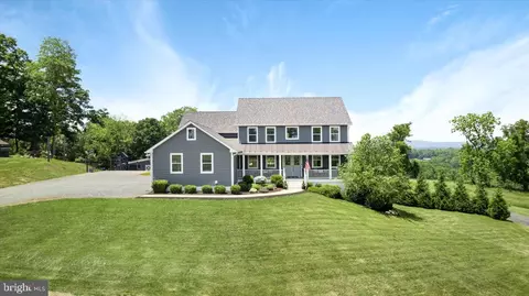 18829 Trinity Church Rd, Purcellville, VA 20132