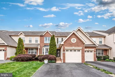 19598 Aspendale Sq, Ashburn, VA 20147