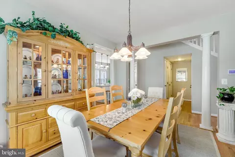 Dining - 43395 Malin Ct, Ashburn, VA 20147 photo 2 of 5