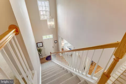 Entry Way - 43395 Malin Ct, Ashburn, VA 20147 photo 2 of 3
