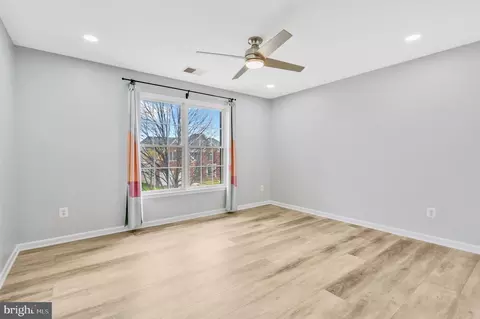 Other - 42525 Mandolin St, Chantilly, VA 20152 photo 4 of 11