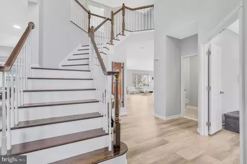 Entry Way - 42525 Mandolin St, Chantilly, VA 20152 photo 2 of 4