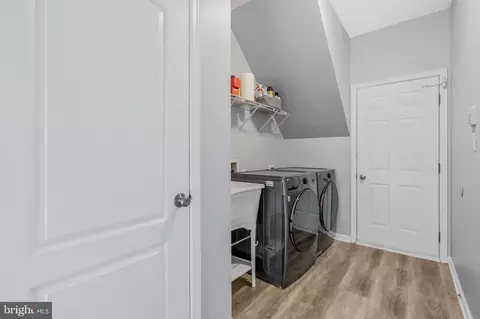 Other - 42525 Mandolin St, Chantilly, VA 20152 photo 3 of 11