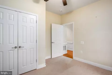 Bedroom - 44396 Sunset Maple Dr, Ashburn, VA 20147 photo 3 of 4