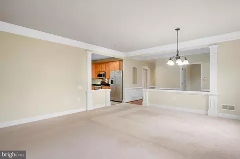 Living - 44396 Sunset Maple Dr, Ashburn, VA 20147 photo 2 of 5