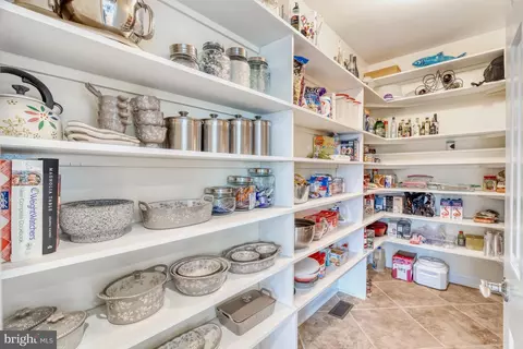 Kitchen - 20965 Nightshade Pl, Ashburn, VA 20147 photo 6 of 7