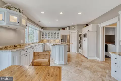 Kitchen - 20965 Nightshade Pl, Ashburn, VA 20147 photo 1 of 7