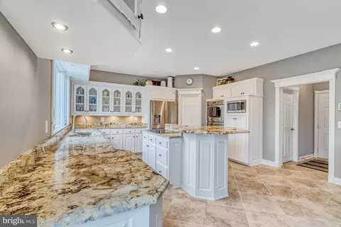 Kitchen - 20965 Nightshade Pl, Ashburn, VA 20147 photo 4 of 7