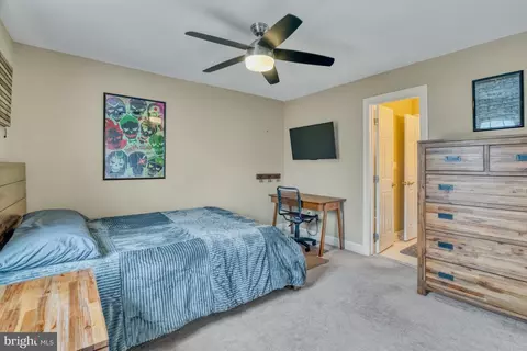Bedroom - 20965 Nightshade Pl, Ashburn, VA 20147 photo 2 of 8