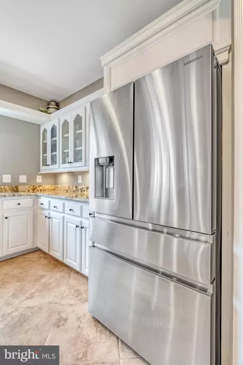 Kitchen - 20965 Nightshade Pl, Ashburn, VA 20147 photo 7 of 7