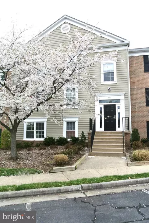 110 Fort Evans Rd SE #F, Leesburg, VA 20175