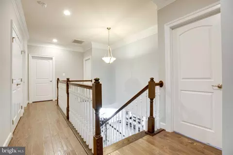 Entry Way - 42289 Brisley Ct, Chantilly, VA 20152 photo 8 of 13