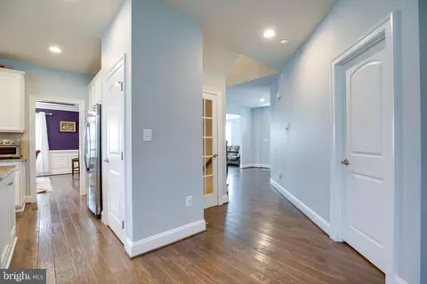 Entry Way - 42289 Brisley Ct, Chantilly, VA 20152 photo 7 of 13