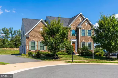 Exterior - 42289 Brisley Ct, Chantilly, VA 20152 photo 2 of 9