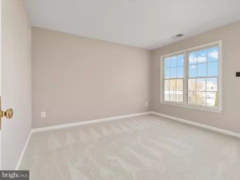 Other - 25929 Stinger Dr, Chantilly, VA 20152 photo 6 of 15