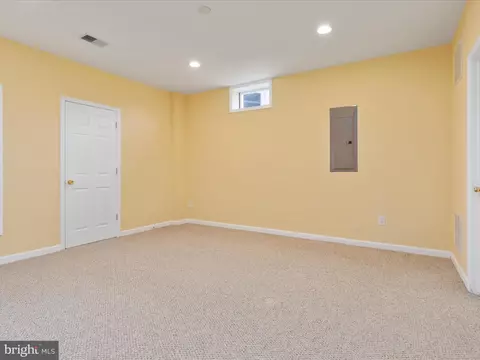 Other - 25929 Stinger Dr, Chantilly, VA 20152 photo 10 of 15