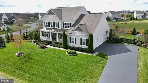42089 Trengwinton Pl, Leesburg, VA 20176