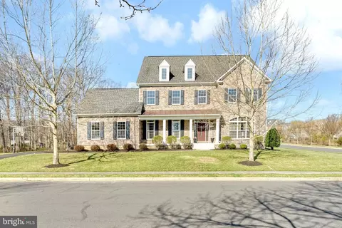 21935 Colonial Hills Dr, Ashburn, VA 20148