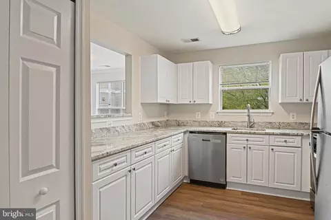 Kitchen - 20601 Cornstalk Ter #202, Ashburn, VA 20147 photo 1 of 5