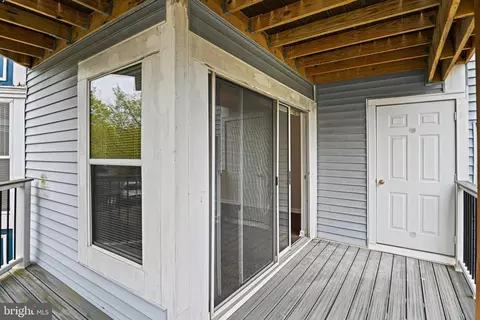Exterior - 20601 Cornstalk Ter #202, Ashburn, VA 20147 photo 4 of 13