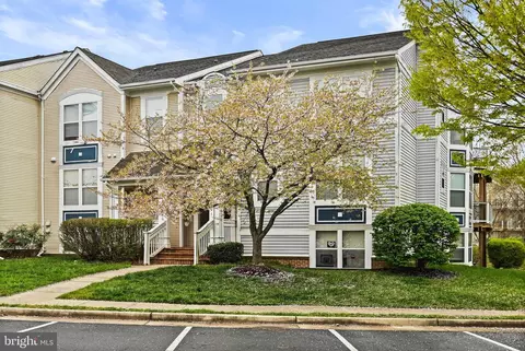 Exterior - 20601 Cornstalk Ter #202, Ashburn, VA 20147 photo 3 of 13