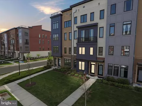 23661 Hopewell Manor Ter, Ashburn, VA 20148