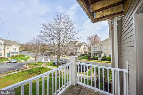 43331 Greyswallow Ter, Ashburn, VA 20147 photo 12