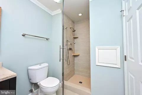 43331 Greyswallow Ter, Ashburn, VA 20147 photo 15