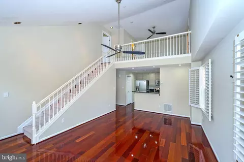 43331 Greyswallow Ter, Ashburn, VA 20147 photo 8