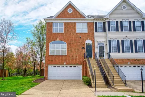 43871 Sandburg Sq, Ashburn, VA 20147