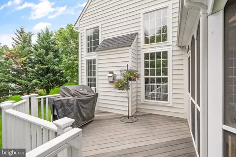 Exterior - 21372 Scara Pl, Broadlands, VA 20148 photo 11 of 16