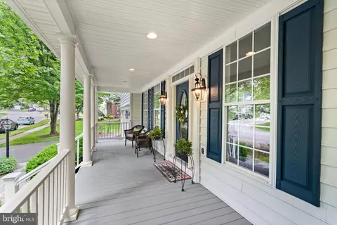 Exterior - 21372 Scara Pl, Broadlands, VA 20148 photo 5 of 16