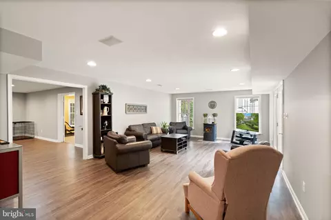 Other - 21372 Scara Pl, Broadlands, VA 20148 photo 10 of 14