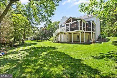 Exterior - 21372 Scara Pl, Broadlands, VA 20148 photo 13 of 16