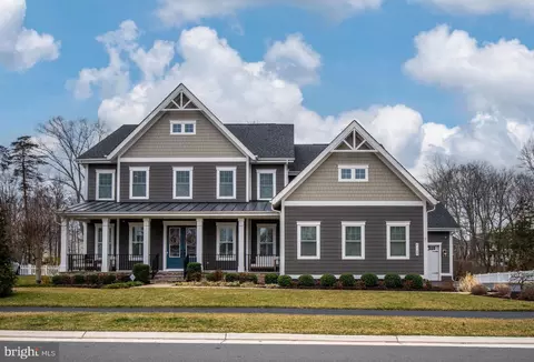 41189 Chatham Green Cir, Aldie, VA 20105