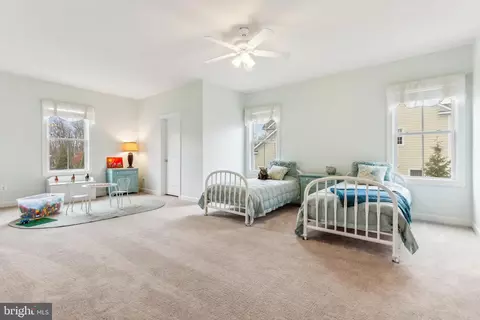 Bedroom - 23130 Expedition Dr, Ashburn, VA 20148 photo 3 of 5