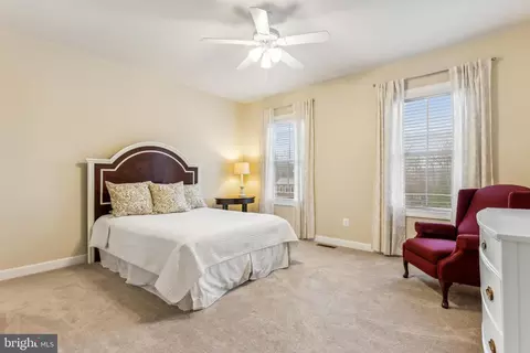 Bedroom - 23130 Expedition Dr, Ashburn, VA 20148 photo 4 of 5