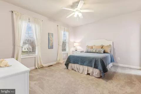 Bedroom - 23130 Expedition Dr, Ashburn, VA 20148 photo 5 of 5
