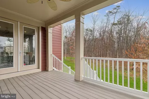 Exterior - 23130 Expedition Dr, Ashburn, VA 20148 photo 9 of 20
