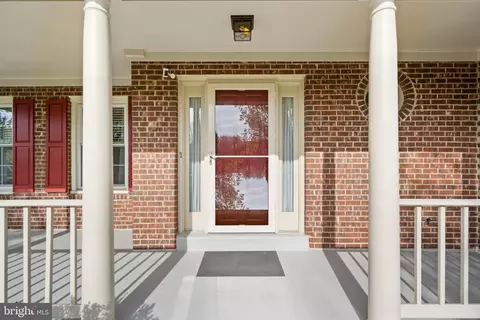 Exterior - 43444 Whetstone Ct, Ashburn, VA 20147 photo 6 of 21