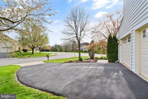 View/Area - 43444 Whetstone Ct, Ashburn, VA 20147 photo 1 of 5
