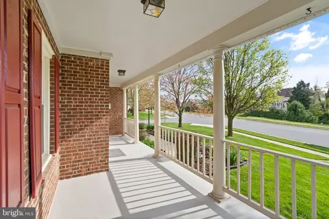 Exterior - 43444 Whetstone Ct, Ashburn, VA 20147 photo 8 of 21