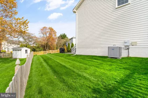Exterior - 43444 Whetstone Ct, Ashburn, VA 20147 photo 19 of 21