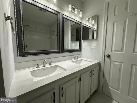 20244 Brookview Sq, Ashburn, VA 20147 photo 30