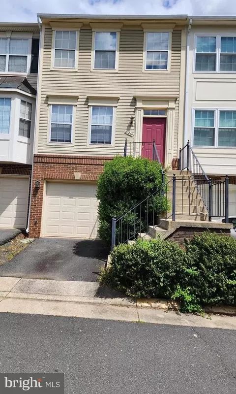 20244 Brookview Sq, Ashburn, VA 20147 photo 2