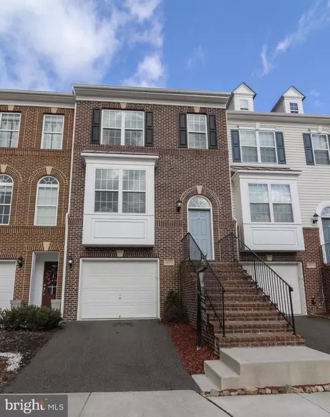 25077 Prairie Fire Sq, Aldie, VA 20105
