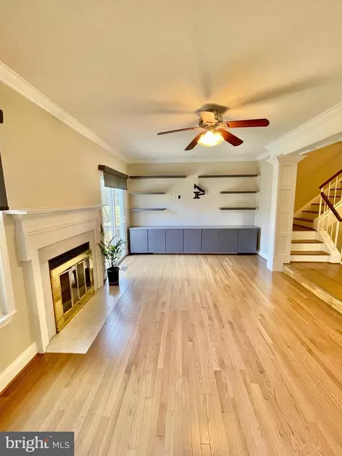 44110 Gala Cir, Ashburn, VA 20147 photo 9