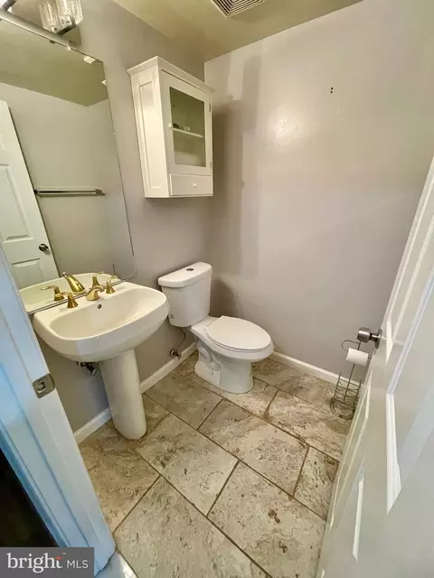44110 Gala Cir, Ashburn, VA 20147 photo 18