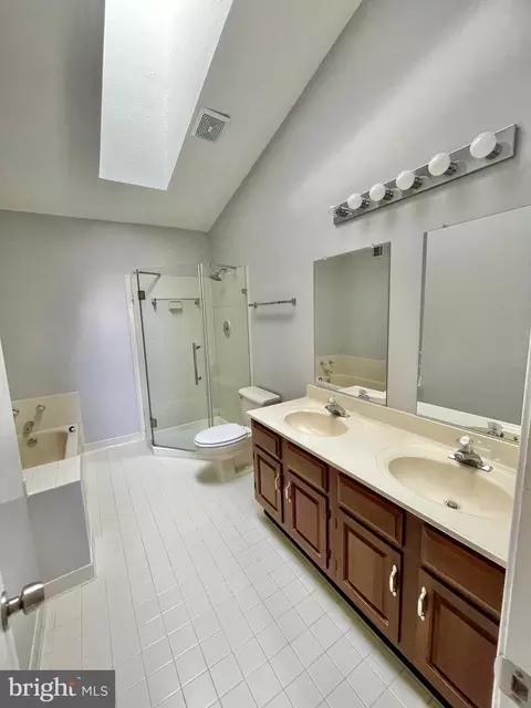 44110 Gala Cir, Ashburn, VA 20147 photo 13