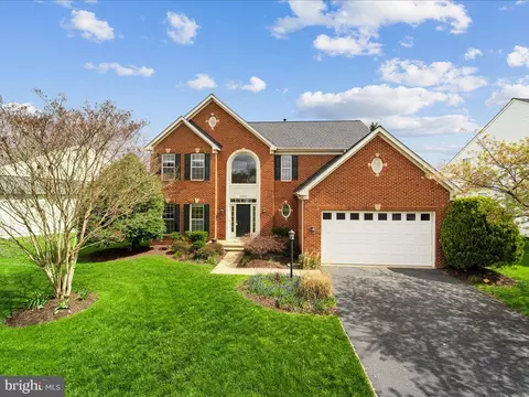 44046 Cheltenham Cir, Ashburn, VA 20147